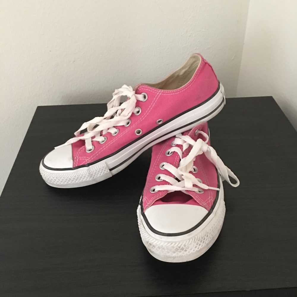 Converse All-Star low tops, Dark Pink